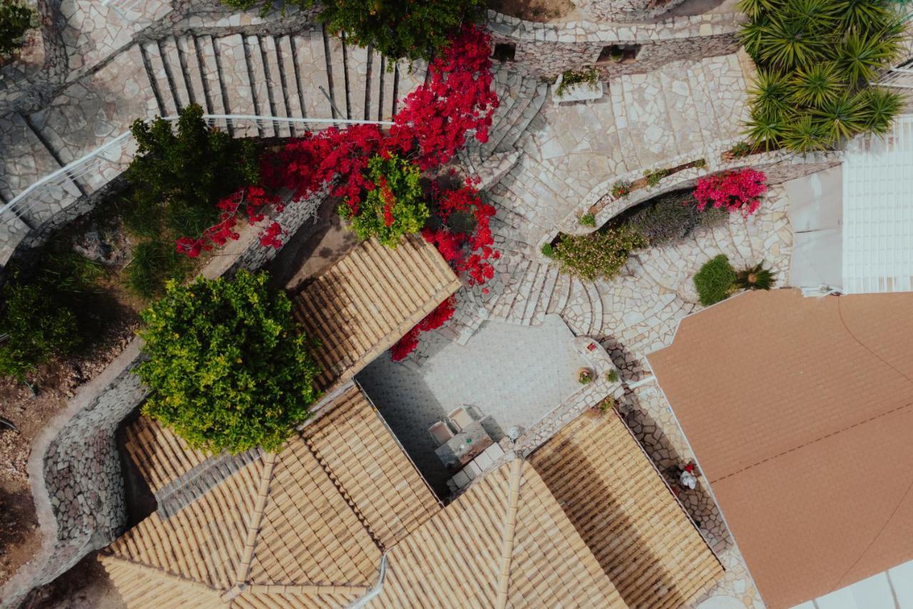 Апартаменты Sea Mansion Lefkada Никиана Экстерьер фото